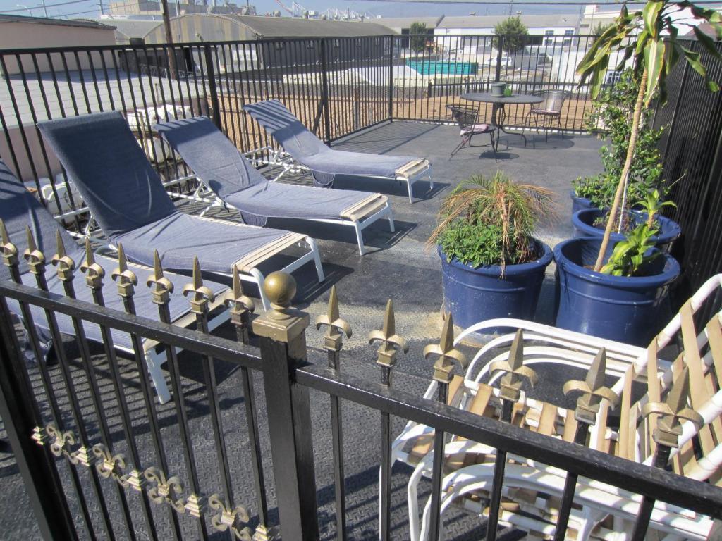 Monterey Inn Hotel Dream Suites Лос-Анджелес Экстерьер фото